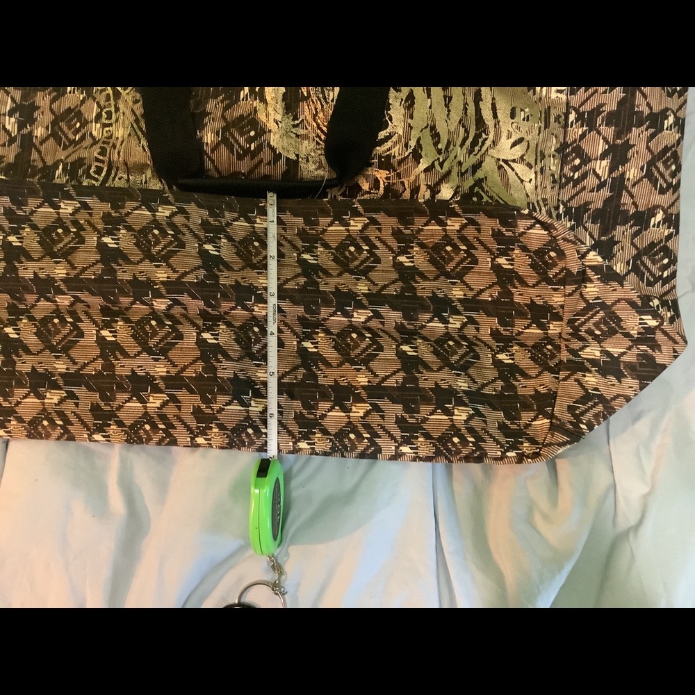 Carry all Tote - Picture 5 of 9